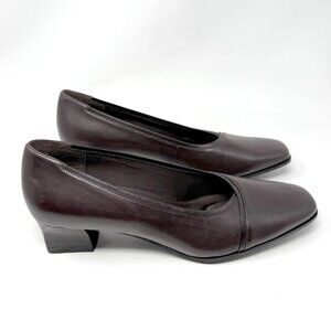 Liz Baker Brown Pump Heeled Loafer Sz 9.5 NARROW Office Professional Minimalist